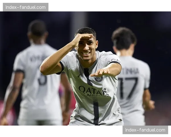 伤情通报：巴黎圣日耳曼后卫阿什拉夫训练中肌肉不适，出战成疑