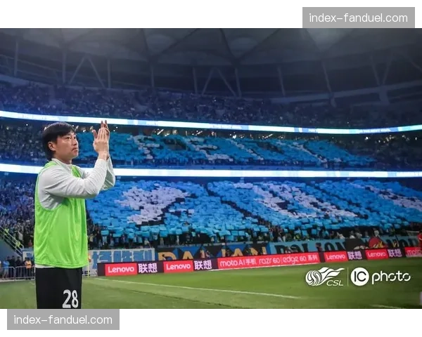 半场战报:河南队1-0暂时领先梅州客家,科维奇头球破门 半场战报:河南队1-0暂时领先梅州客家,科维奇头球破门